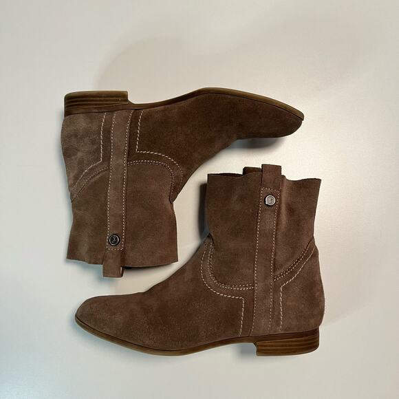Frye & Co Boot Size 8.5 Sarah Shortie Suede Leather Tan - Picture 2 of 9